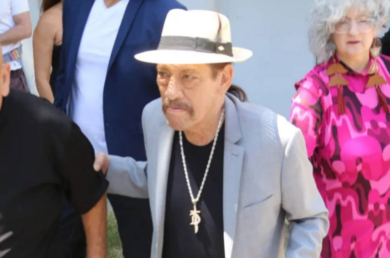 Дэнни Трехо жив: звезду «Мачете» ошибочно похоронили в соцсетях из-за пранка друга