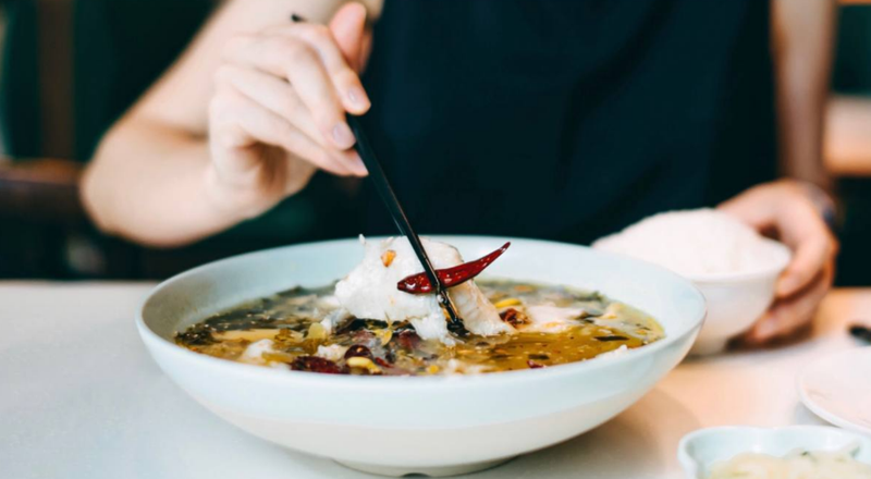 Острая еда помогает похудеть — диетологи доказали, что чили сжигает калории