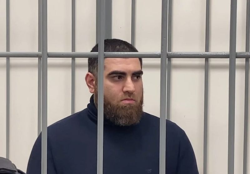 Блогер Арсен Маркарян получил 4,5 года тюрьмы и запрет на интернет на 4 года